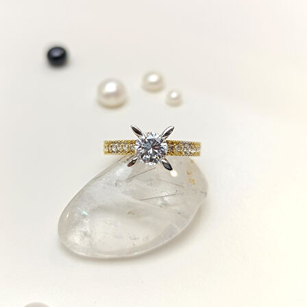 Tek Taş Yüzük 14 Ayar Altın HD VİDEOLU