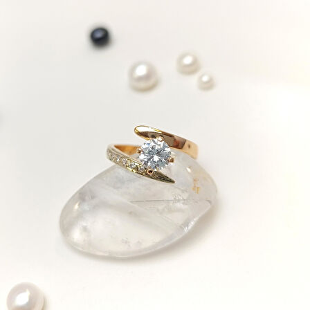 Tek Taş Yüzük 14 Ayar Altın HD VİDEOLU