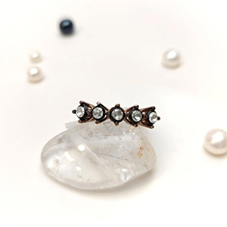 Beş Taş Elmas Taşlı Yüzük 8 Ayar Altın HD videolu