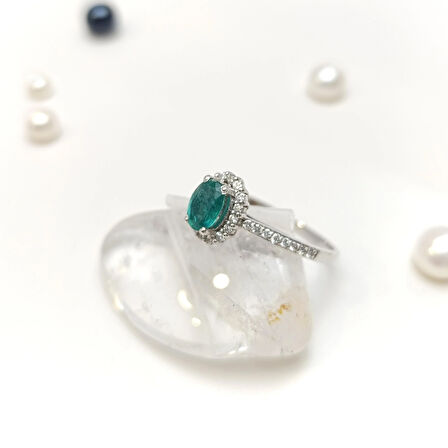 0.70ct Zümrüt Pırlanta Oval Taşlı  Yüzük 14 Ayar Altın HD VİDEOLU