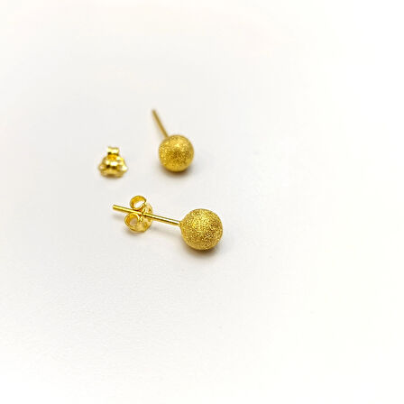 6.2mm Kumlu Toplu Küpe 14 Ayar Altın HD VİDEOLU