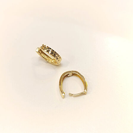 12.5mm Oval Kalemli Halka Küpe 14 Ayar Altın HD VİDEOLU