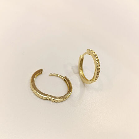 18.7mm Dişli Halka Küpe 14 Ayar Altın HD VİDEOLU