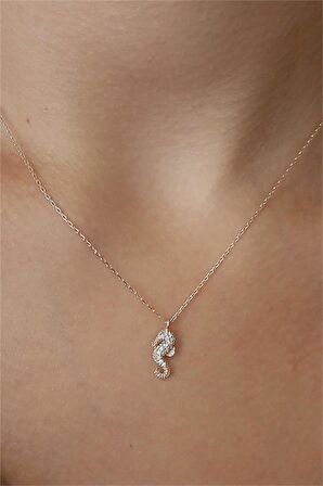 Zirkon Taşlı Gümüş Deniz Atı Kolye