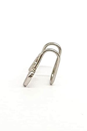 Zirkon Taşlı Trend Gümüş Kıkırdak Küpesi