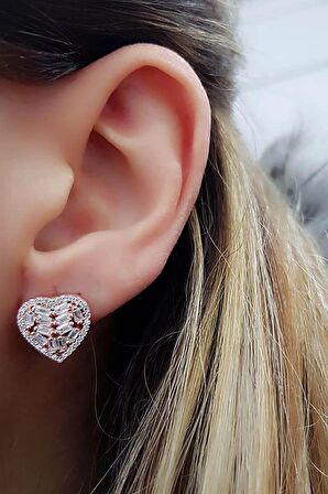 Baget Kesim zirkon Taşlı Gümüş Kalpli Küpe 