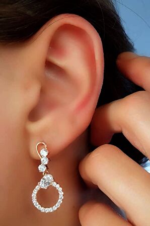 Pırlanta Işıltısında zirkon taşlı gümüş sallantılı küpe