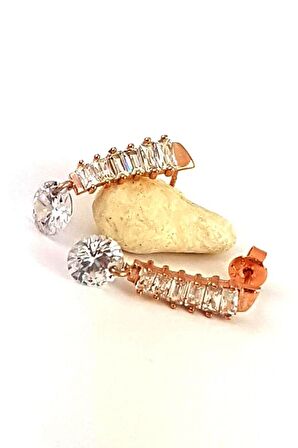 Baget kesim zirkon taşlı gümüş üzerine rose altın kaplamalı küpe