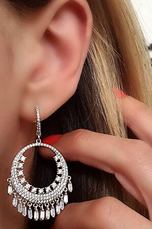 Pırlanta Işıltısında lüks zirkon taşlı gümüş sallantılı küpe