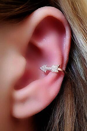 Ok figürlü gümüş rose sıkıştırmalı kıkırdak küpesi