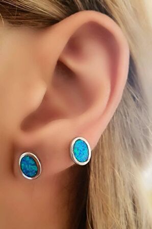 Opal taşlı oval gümüş küpe