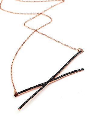 Siyah oniks taşlı gümüş rose modern  kolye