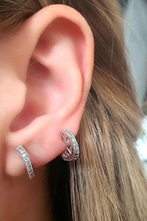 pırlanta ışıltısında zirkon taşlı gümüş tasarım küpe