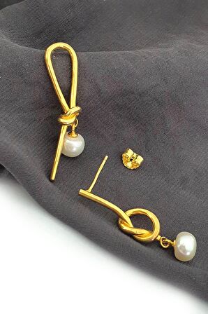 Inci detaylı gümüş altın kaplama tasarım küpe