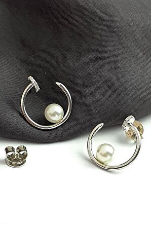 Zirkon taş detaylı inci çivi tasarım gümüş küpe 