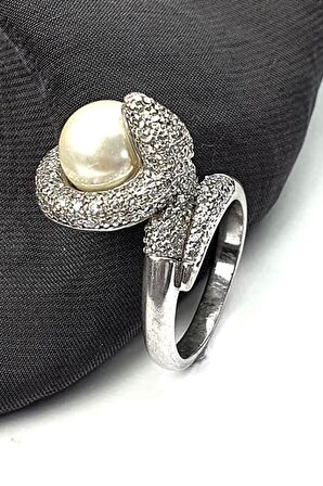 Yılan figürlü gümüş zirkon taşlı tasarım yüzük