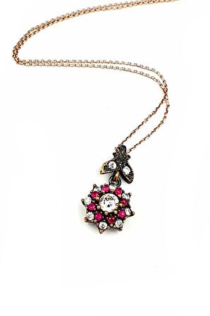 Elmas isciliginde zirkon kok yakut taşlı gümüş kolye