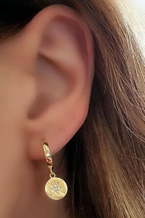 İtalyan tasarımı gümüş zirkon taş detaylı küpe