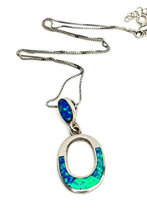 Opal taşlı gümüş kolye