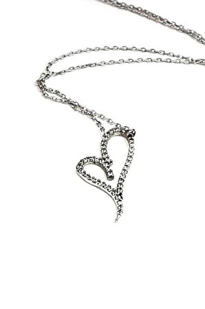 Kalp figürlü gümüş kolye