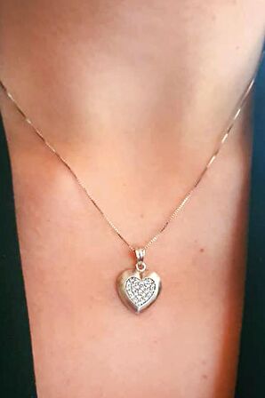 Kalp figürlü gümüş kolye 