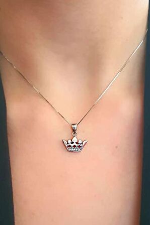 Taç figürlü gümüş kolye 