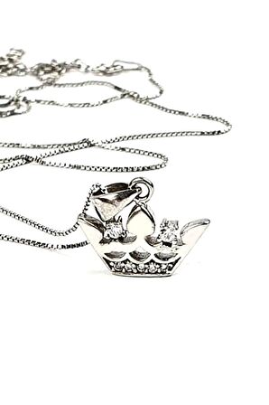 Taç figürlü gümüş kolye 