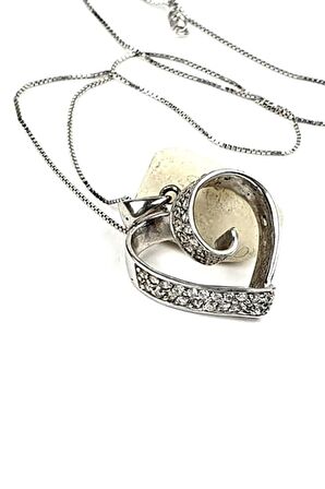 Zirkon taşlı tasarım gümüş kalp kolye