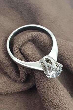 swarovski taşlı gümüş tek taş yüzük