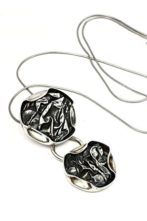 Tasarım el işi gümüş kolye