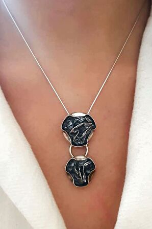 Tasarım el işi gümüş kolye