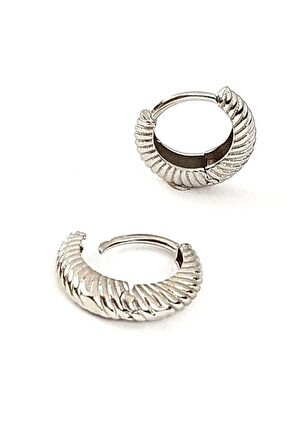 Altın işçiliğinde 925 ayar gümüş burgu halka küpe 0.5 cm