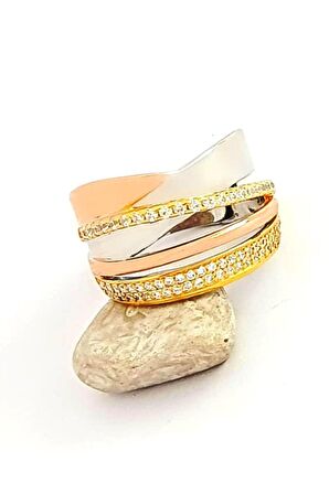 altın işçiliğinde italyan tasarımı gümüş üzerine rose altın kaplama zirkon taş detaylı 3 renk yüzük 