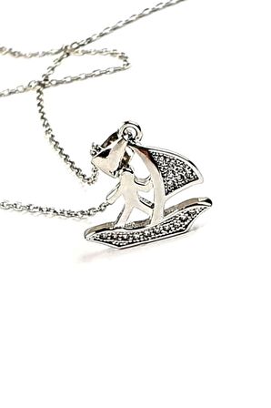 Zirkon taş detaylı gümüş sörfçü yelkenli tasarım kolye