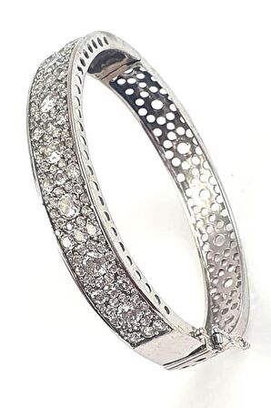 PIRLANTA ışıltısında zirkon taş detaylı gümüş lüks bilezik