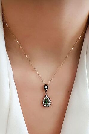 Kök zümrüt taşlı gümüş otantik rose kolye 