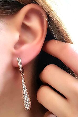 pırlanta ışıltısında zirkon taşlı gümüş rose lüks küpe 