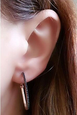 Siyah oniks taşlı gümüş rose halka küpe