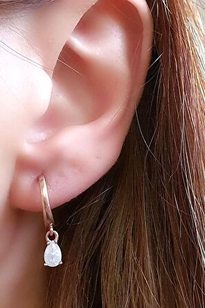 Beyaz kristal kuvars taşlı gümüş minimal damla küpe 