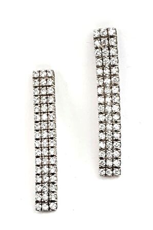 Pırlanta ışıltısında zirkon taşlı gümüş lüks küpe 