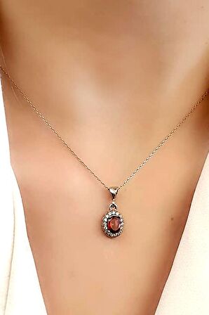 Granat taşlı zirkon taş detaylı gümüş minimal kolye