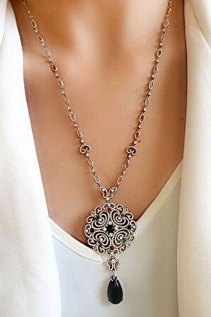 pırlanta ışıltısında zirkon taşlı gümüş lüks tasarım kolye