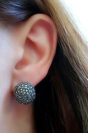 markazit taş detaylı gümüş oval küpe