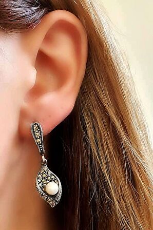 İnci detaylı markazit taşlı gümüş küpe