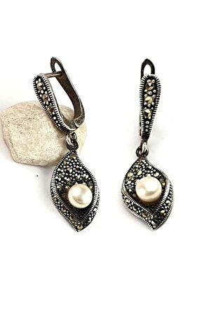 İnci detaylı markazit taşlı gümüş küpe