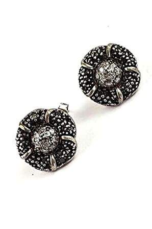 Oniks ve zirkon taş detaylı 925 ayar gümüş çiçek küpe