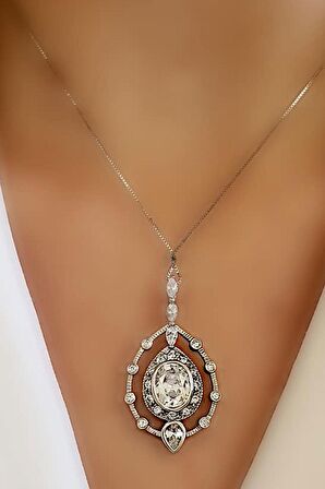 Pırlanta ışıltısında zirkon taşlı italyan tasarımı 925 ayar gümüş lüks damla kolye