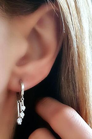 3 sıra zirkon taşlı gümüş trend küpe