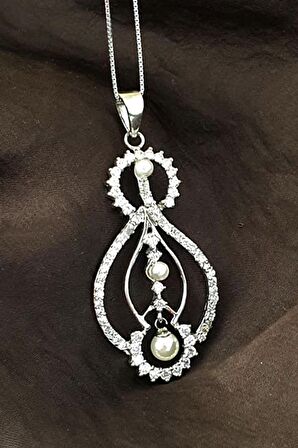 Zirkon taş detaylı 925 ayar gümüş incili kolye 