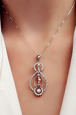 Zirkon taş detaylı 925 ayar gümüş incili kolye 